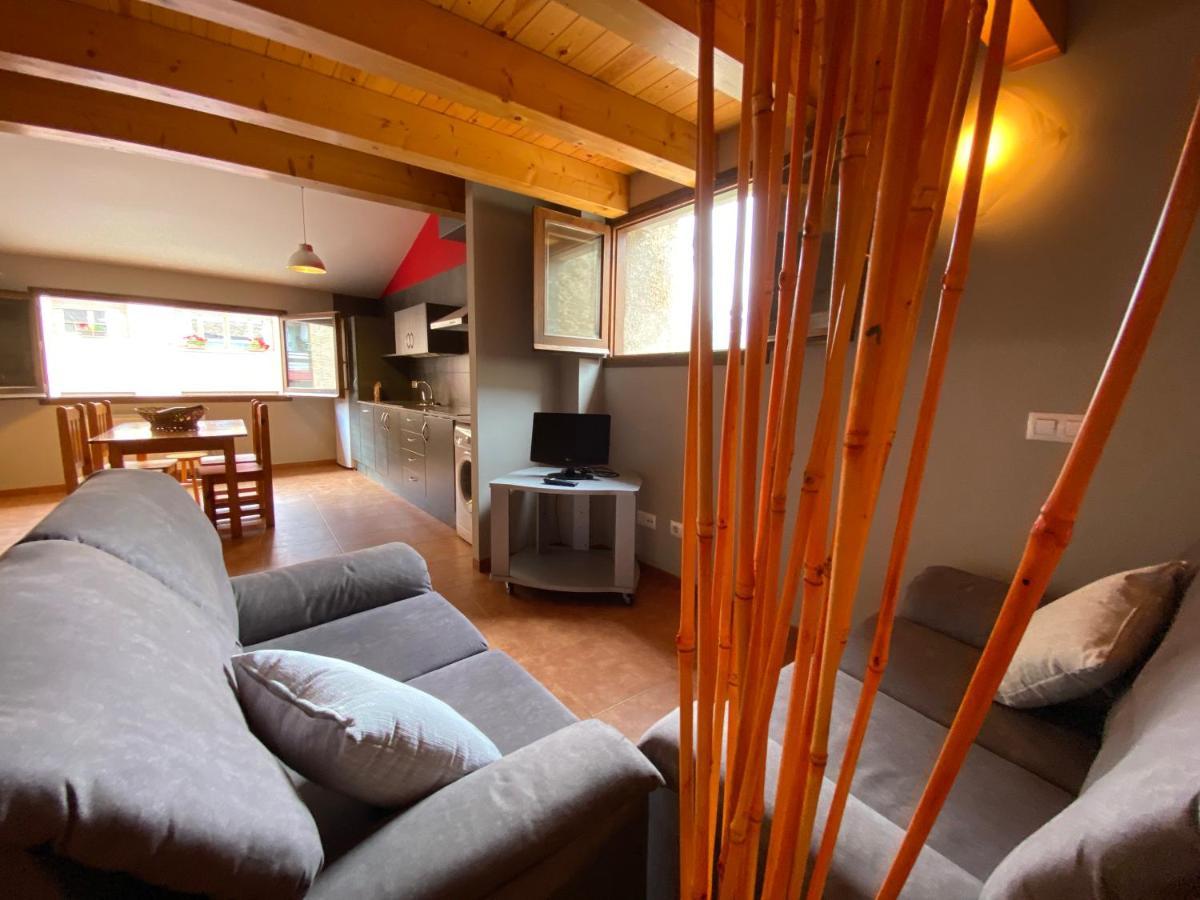La Vall Apartaments Duplex Сан-Лоренсо-де-Моруніс Екстер'єр фото